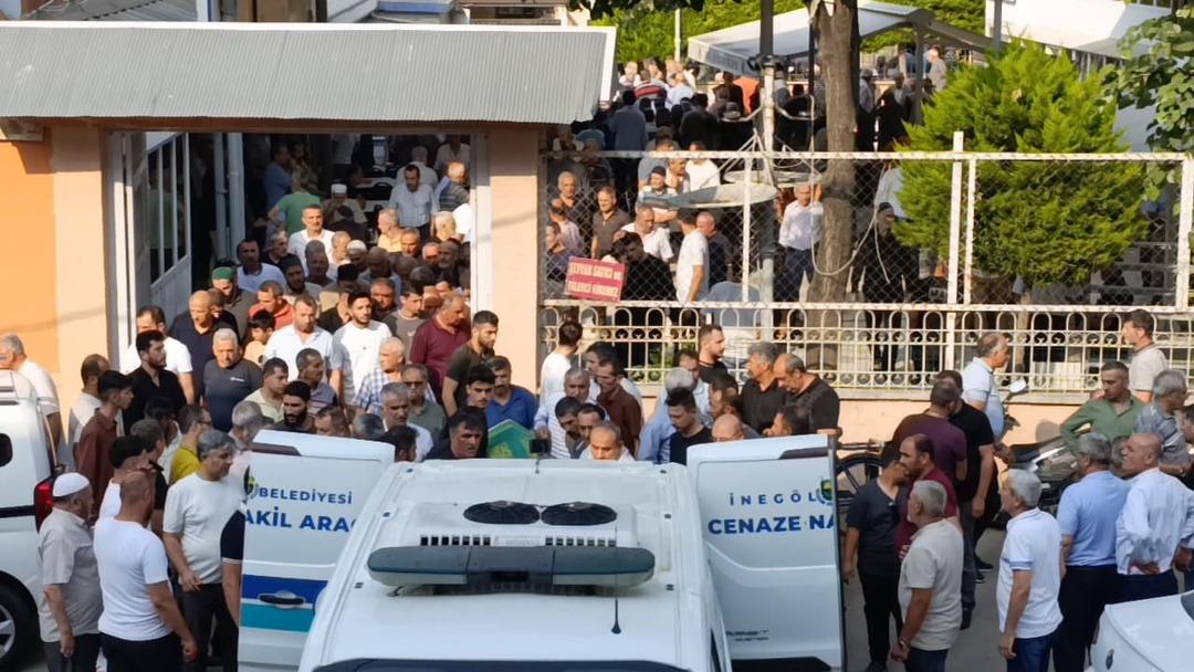 Bursa da kahreden olay! Eşini öldürüp, intihar etti... Öldürülen kadının son paylaşımı ortaya çıktı: "Biz bu dünyayı..." 1