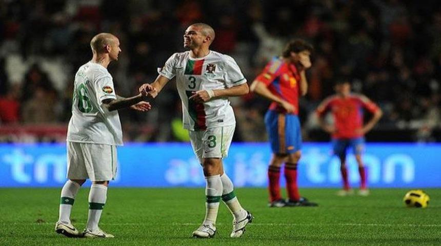 İspanya dayak yedi!