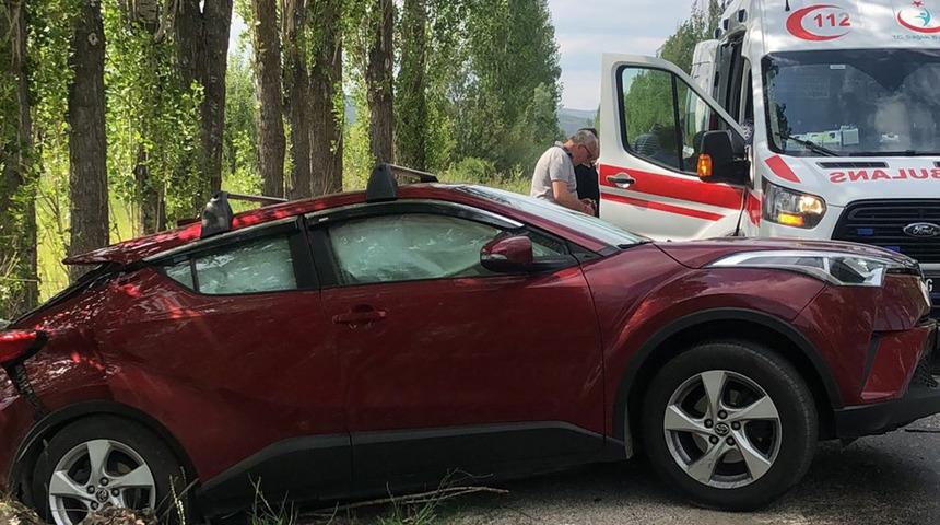 Çankırı'da iki otomobilin çarpıştığı kazada 6 kişi yaralandı