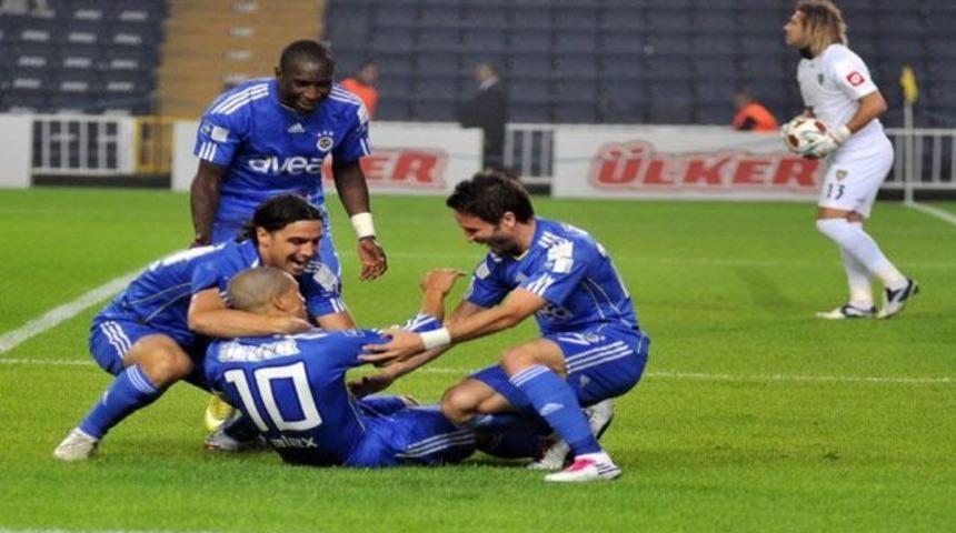 Alex'ten tarihi gol!