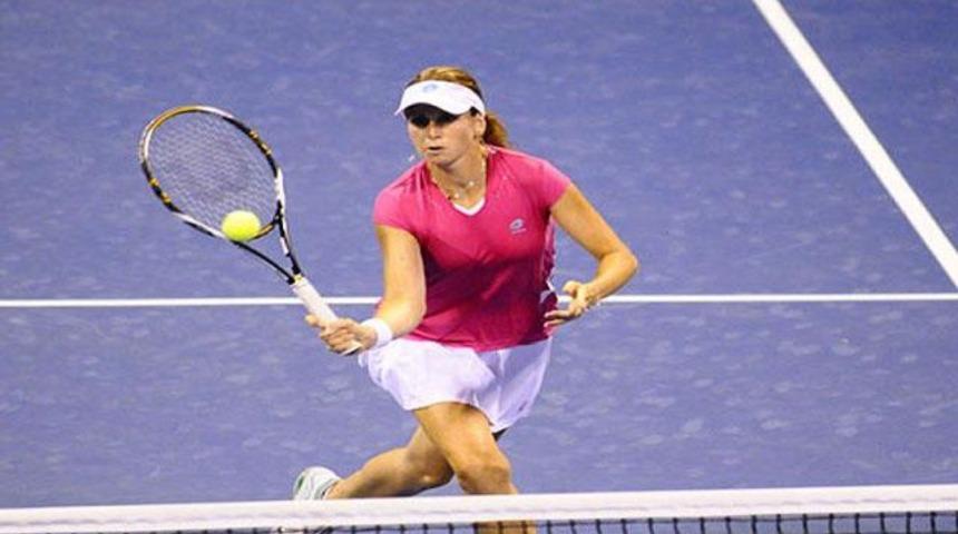 İpek g&ouml;steri ma&ccedil;ına &ccedil;ıkıyor!