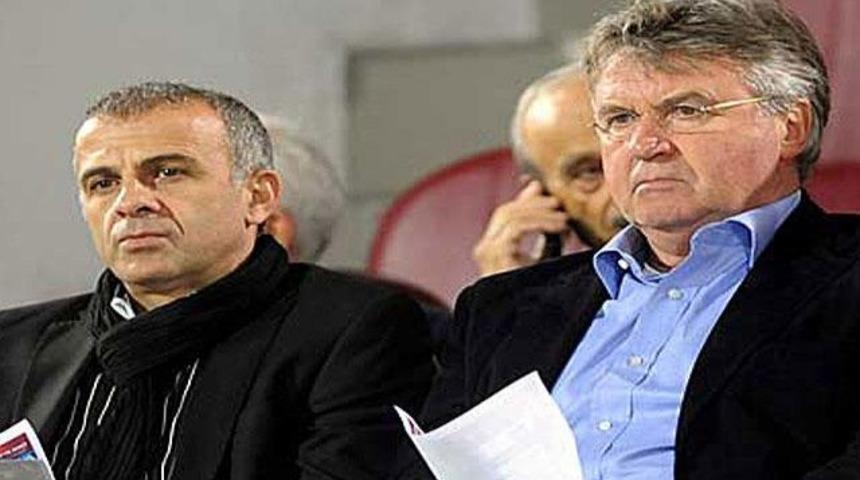 Hiddink futbolcu avında!