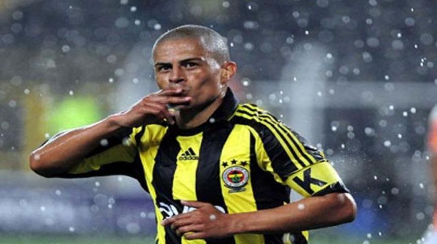 Ve Alex resmen a&ccedil;ıkladı!