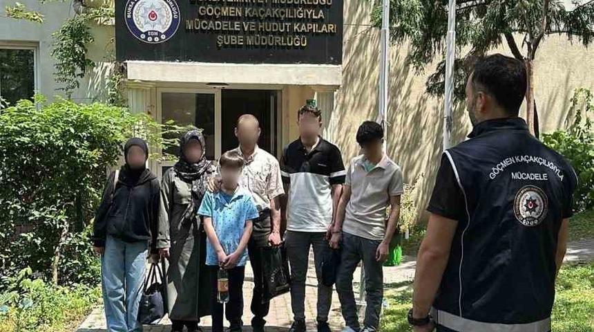 Bursa’da "Şok ev" operasyonu...7 kaçak göçmen yakalandı