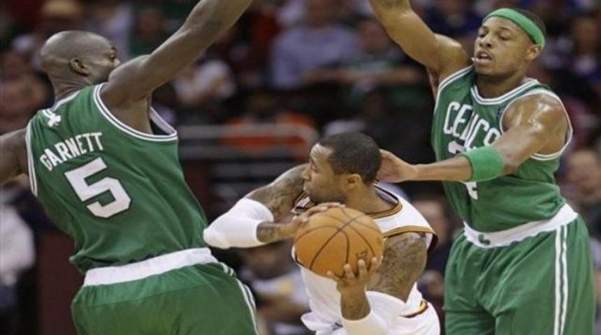 Semihli Boston seriye bağladı!