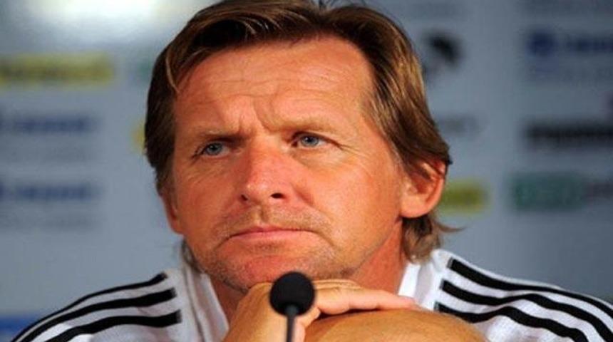 'T&uuml;rk futbolunun onurunu...'