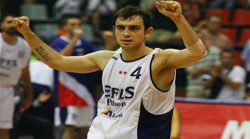 Yıldız oyuncu ayrılmak istiyor!