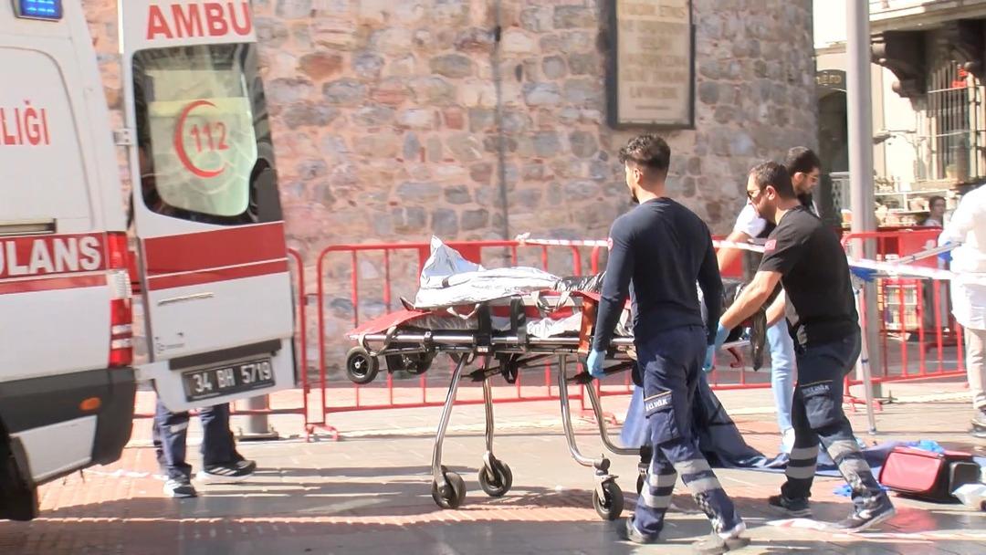 1200xauto Galata Kulesi'nde feci olay: 22 yaşındaki genç düşerek hayatını kaybetti!