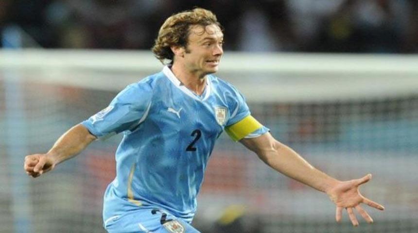 Lugano takımını sırtladı!