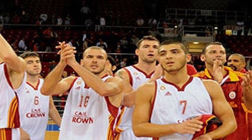 Aslan Panellinios deplasmanında!