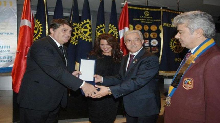 Beşiktaş Asbaşkanı'na &ouml;d&uuml;l!