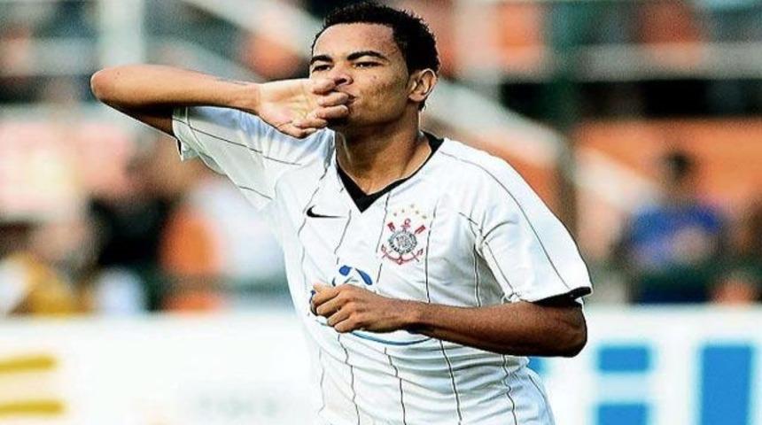 Fener'e transferini kendisi a&ccedil;ıkladı!