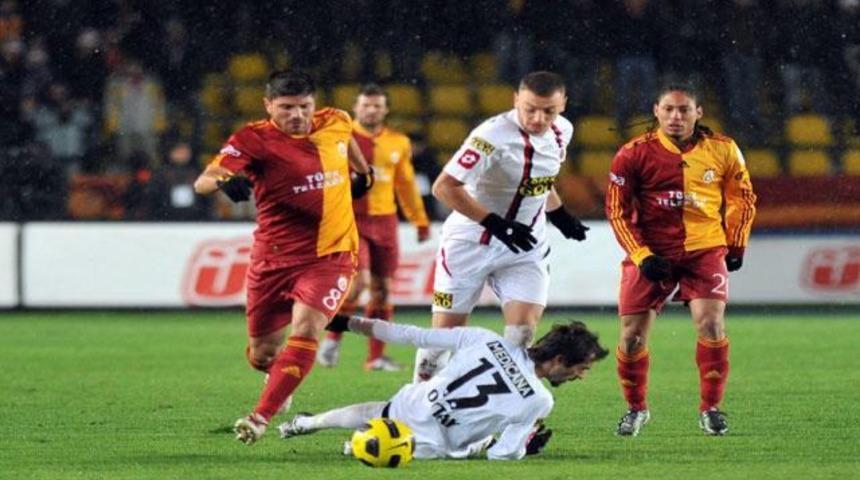 Sami Yen'e 'soğuk' veda...