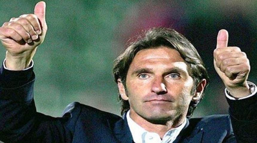 Stuttgart hocasını buldu!