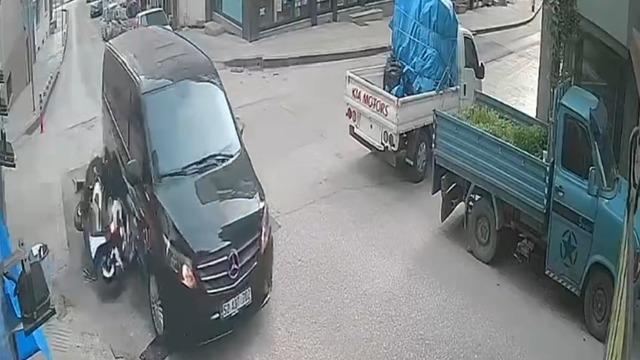 Ordu’da motosiklet ile panelvan çarpıştı: 2 yaralı