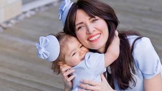 Nefise Karatay'ın kızı ilkokuldan mezun oldu! Ne ara bu kadar büyüdün