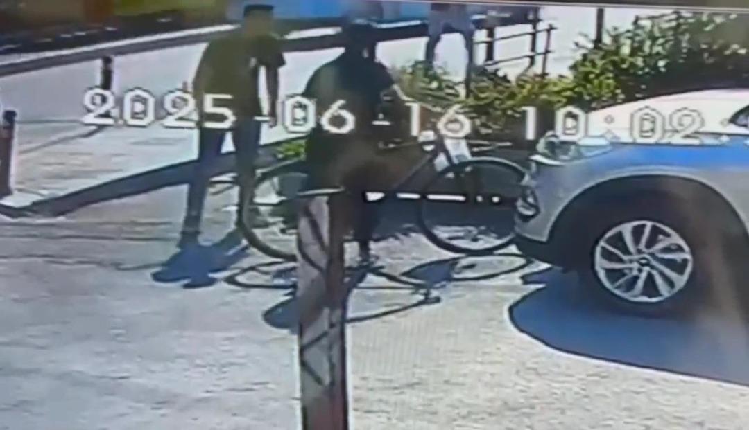 1200xauto Sosyal medyada kendisini kadın gibi tanıtan arkadaşıyla konuştu! Kandırıldığı anlayınca sırtından bıçaklayarak öldürdü