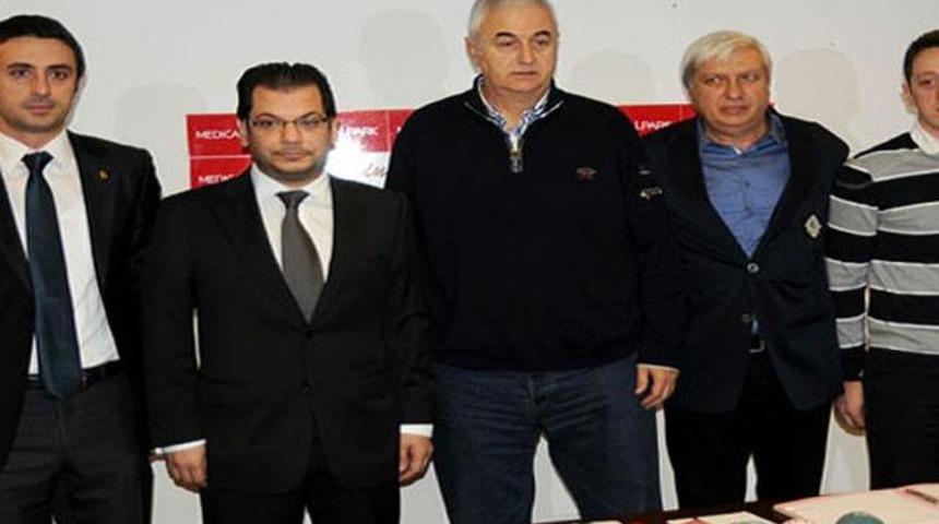 Trabzonspor Sakota ile imzaladı!