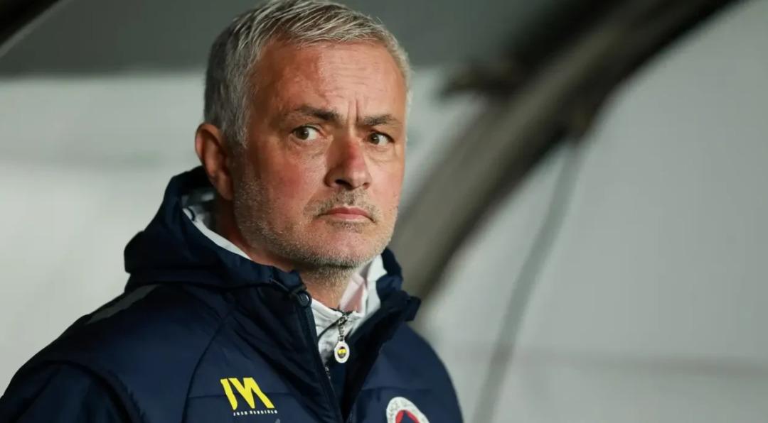 Emre Belözoğlu ndan İspanyollara çok iddialı açıklamalar! Sarı-Lacivertliler in hocası Mourinho için çok konuşulacak sözler! 3