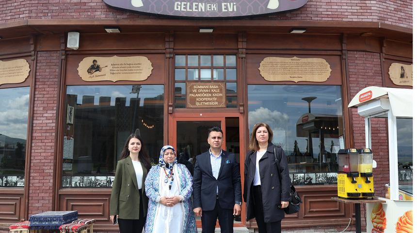 Türkiye’nin ilk kadın kooperatifi kıraathanesi: "Siyasetçilerin, sanatçıların ve gazetecilerin buluşma noktası" 