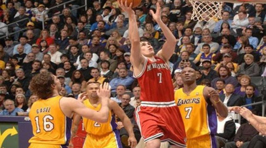 Ersan, Kobe'yi fena yıktı!