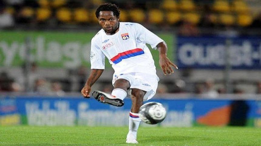 Fener Fransa'da i&ccedil; savaş &ccedil;ıkarttı!