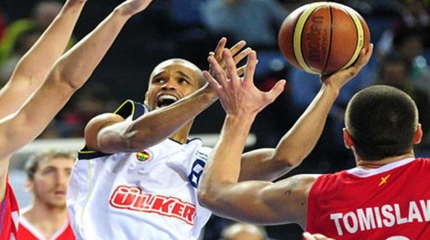 Fenerbah&ccedil;e zirveyi sevdi!