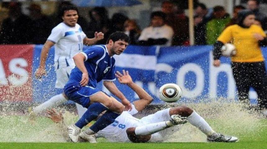 F.Bah&ccedil;e'den s&uuml;rpriz atak!