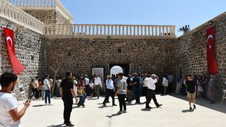 Batman'da restorasyonu tamamlanan 1600 yıllık Mor Kiryakus Manastırı turizme açıldı