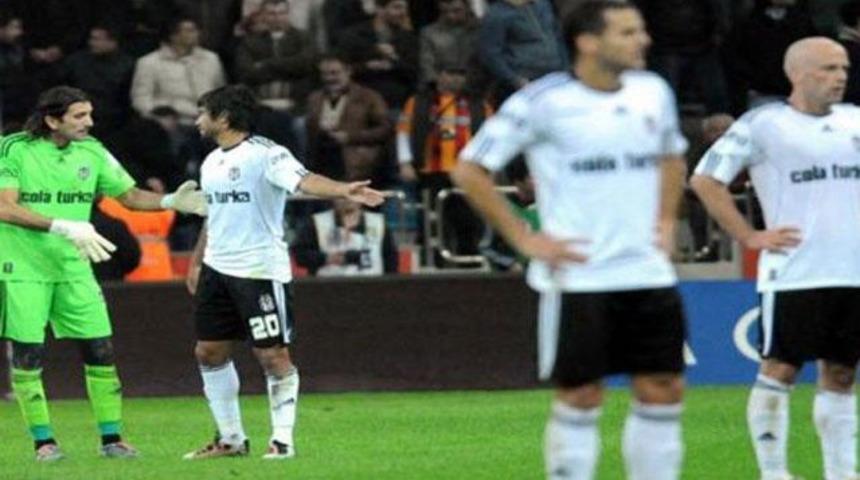Beşiktaş'a b&uuml;y&uuml;k şok!