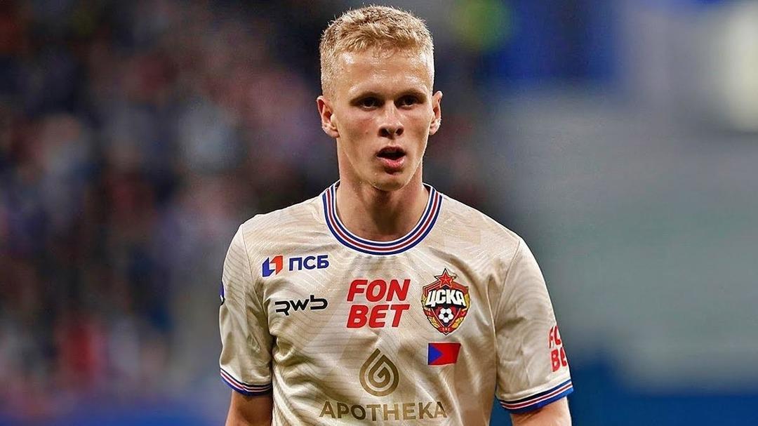 Fenerbahçe ilk transferini yapıyor! Matvey Kislyak ın ailesi İstanbul da... Andrey Arshavin den transfere dair olay açıklama! 3