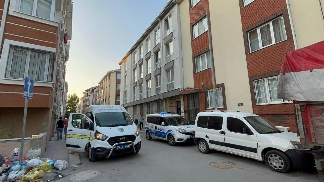1200xauto Apartmanı kötü kokular sarınca gerçek ortaya çıktı! Çürümüş ve şişmiş halde bulundu