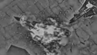 İsrail ordusu, İran'da havalimanındaki iki F-14 uçağını İHA ile vurduğunu açıkladı