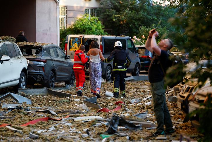 Rusya saldırıya geçti! Ukrayna'nın başkent Kiev'i dronlarla vurdu G4