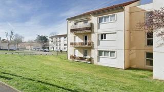 Kimse fark etmedi! 7 yaşındaki çocuk iki yıl boyunca tek başına yaşadı! Hayatta kalmak için bakın ne yapmış