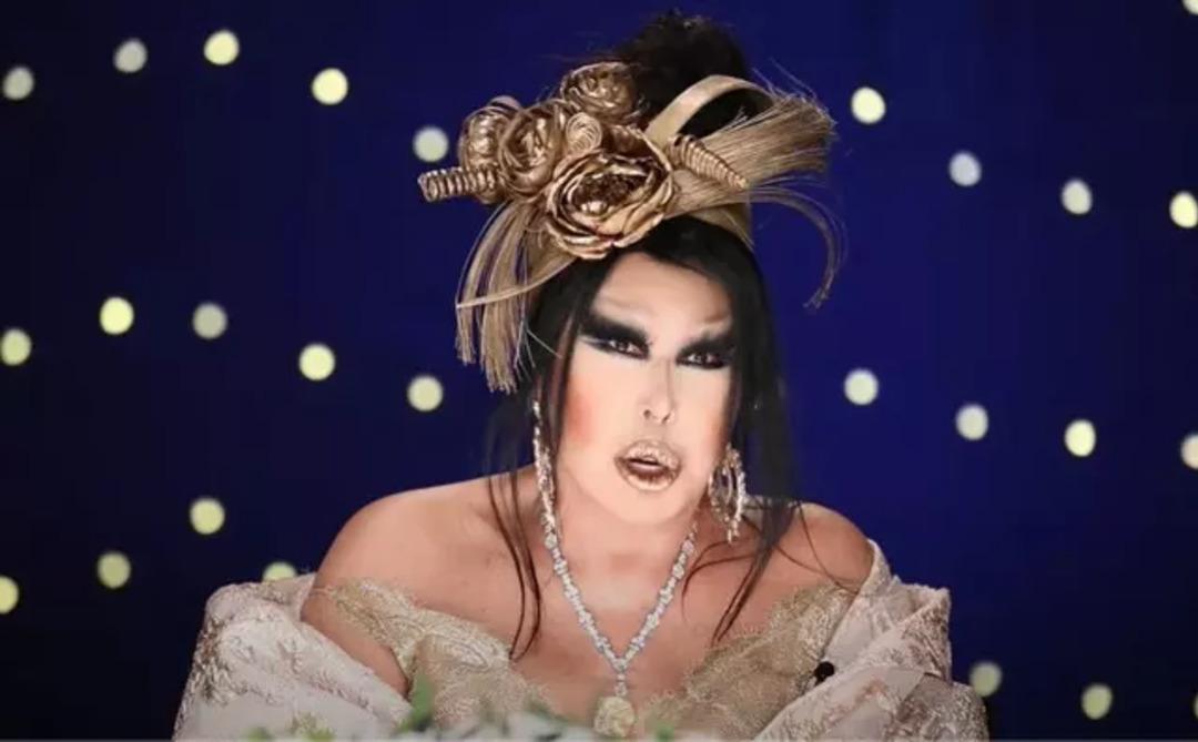 Türk Müziğinin Divalık Makamı: Bülent Ersoy 1