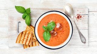 Bu 3 çorba trend oldu: 10 dakikada hazır soğuk yaz çorbaları! Serinleten lezzetler mutfakta sizi bekliyor