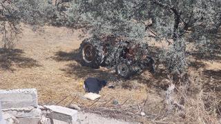 Devrilen traktörün altında kalan sürücü hayatını kaybetti
