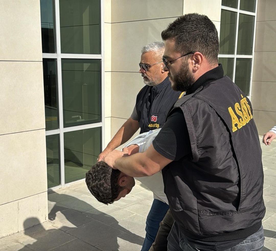 2 kişiyi öldürüp 3 kişiyi yaralamıştı! Akılalmaz savunma: "Aklımı yapay zekayla okudular, bu yasal mı?" 4
