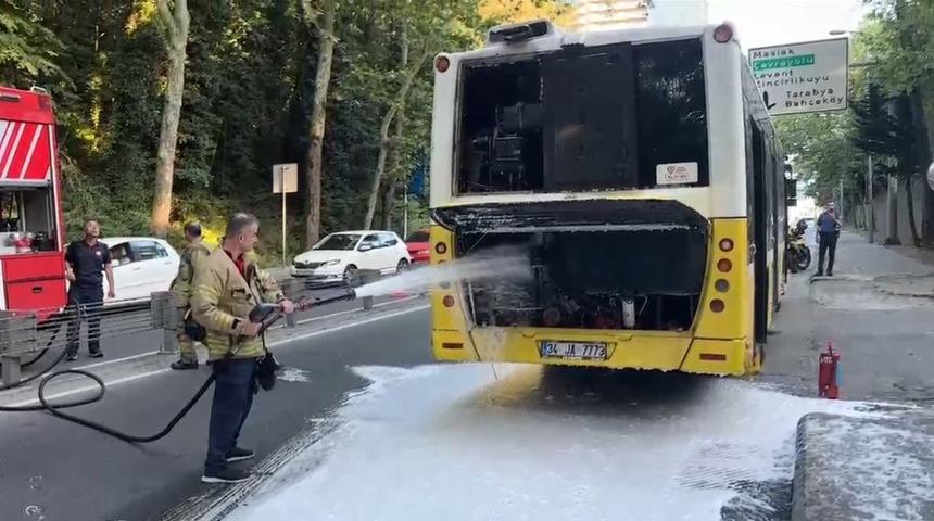 Sarıyer'de otobüste çıkan yangın söndürüldü