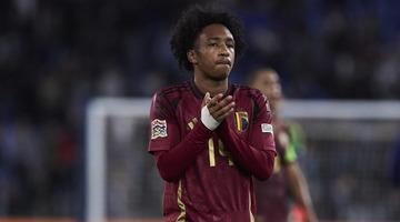 Lyon'un yükselen yıldızı Malick Fofana Avrupa devlerini peşine taktı! Liverpool ve Manchester United kıyasıya yarışta…