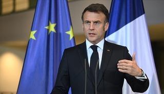 Macron: "İran'da askeri müdahale büyük hata olur"