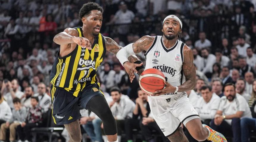 Basketbol Süper Lig’de derbinin kazananı Fenerbahçe! Ezeli rakipte koç Dusan Alimpijevic sahadan atıldı...