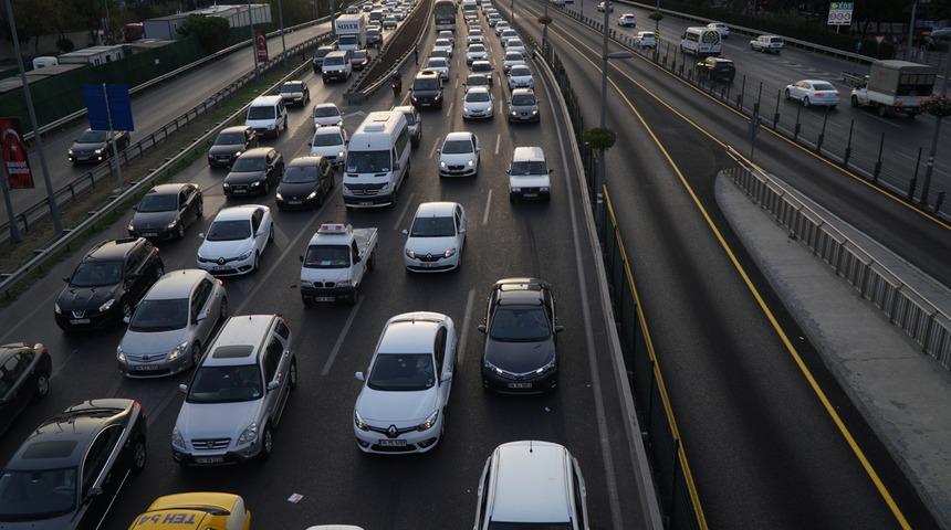 Bakanlık duyurdu! Yeni uygulama... Tüm taşıt ilanları için zorunlu oldu, araç satışında yeni dönem
