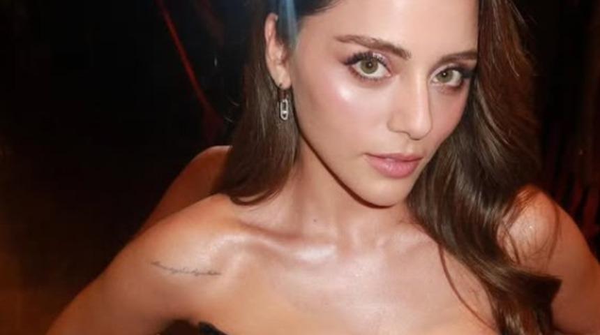 Kızılcık Şerbeti'nin Doğa'sı Sıla Türkoğlu davet tarzıyla olay oldu! Beğeni butonu çöktü 