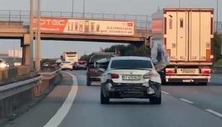 İlginç görüntü: Otomobilin tamponunu arka koltukta taşıdı