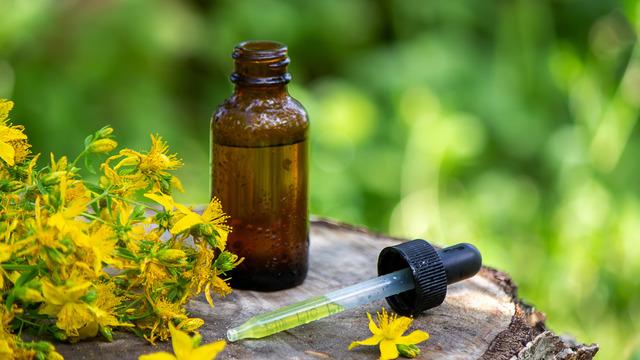 Sarı kantaron yağının faydaları nelerdir? Sarı kantaron yağı neye iyi gelir?