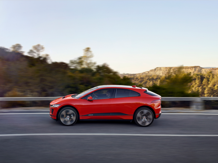 Bir gecede 30 adet satıldı! İşte yeni Jaguar I-Pace G4