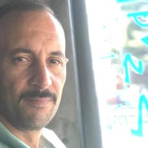 Kütahya'da tır devrildi, sürücüsü hayatını kaybetti