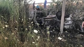 Antalya'da hafif ticari araç şarampole devrildi, sürücü hayatını kaybetti